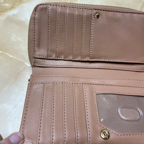 A new day wristlet wallet - Picture 2 of 3
